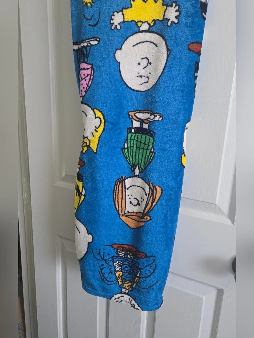 Peanuts Blue Throw Blanket with Charlie Brown & Friends Snoopy,  Light Weight